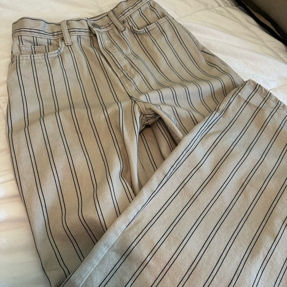 SOLD Reformation Jeans - Picture 3 of 5